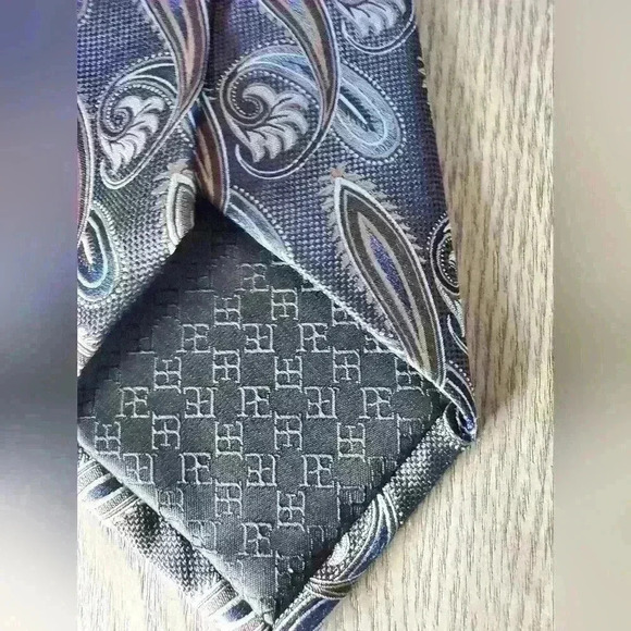 PERRY ELLIS NWT 100%  silk neck tie - Picture 4 of 7